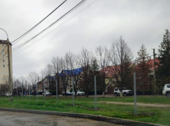 Очередную зеленую зону в Анапе уступили офисному комплексу