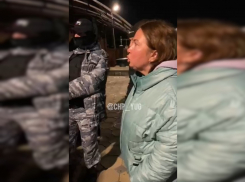 Вооруженные люди ночью вынесли имущество многодетной семьи в станице Анапской – за долг по кредиту