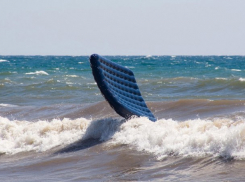 В Анапе опять запретили купаться с матрасами и надувными кругами