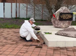 В Анапе продолжают обновлять памятники и общественные пространства к 9 мая