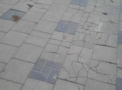 Анапчанка взыскала с мэрии 100 тысяч рублей за падение на тротуаре