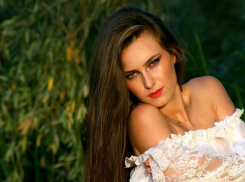 Полуобнажённые тела анапчанок в объективе фотоаппарата: в город пришла жара!