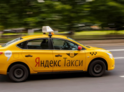 «Яндекс.Такси» выплатит около 2 миллионов рублей пассажирам, которые пострадают в ДТП