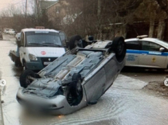 В Анапе нашли водителя автомобиля Skoda, который оставил место ДТП с перевёрнуой машиной