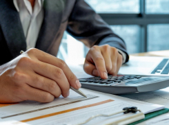 Минтруд разъяснил, как будет начисляться зарплата работающим анапчанам с 4 по 7 мая