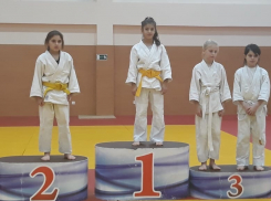 Анапские дзюдоистки привезли из Новороссийска три золотые медали