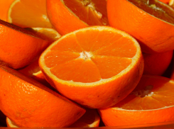 Опасные апельсины из Египта чуть не попали в Анапу 
