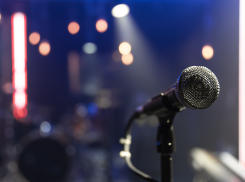 Любовь Успенская и Лолита: афиша «Летней эстрады» на сентябрь