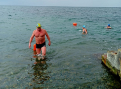 «Вода +8 – плавание нормальное» – в Анапе собралось более 100 моржей