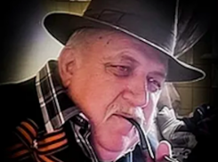 Анапчанин Владимир Сапрыкин поздравил россиян с Днём России