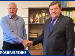 Руководитель МУК Клуба «Ветеран» Александр Пономаренко отмечает свой День Рождения