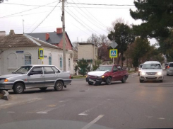 В Анапе 6 февраля стало днём аварий: сразу 3 ДТП в разных местах