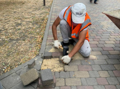 Сквер Гудовича в Анапе приводят в порядок
