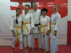 Анапские «амазонки» добиваются успеха в карате