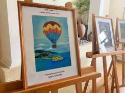 В Анапе работает выставка работ к книге о заповеднике «Утриш»