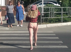 Нудисты захватили Анапу?! Голые в центре города