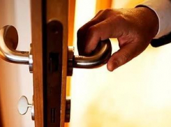 Успейте купить дверь по цене 5200 рублей в Анапе