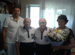 Анапчане, сыгравшие свадьбу еще при Сталине, отметили 65 летний юбилей