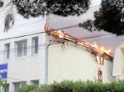 Владелицу горевшей гостинице в Анапу приговорили к 100-тысячному штрафу