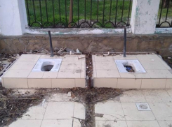 «Цивилизованный курорт, а с туалетами - проблема», - мэр Анапы об актуальном вопросе 