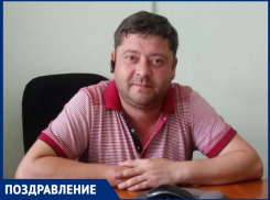 Поздравляем с днём рождения Александра СУХОВА!