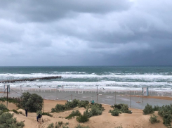 3 июня, Чёрное море в Витязево под Анапой вышло из берегов