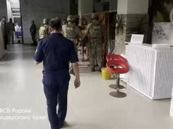 В Сочи мать и сын - «граждане СССР» - получили реальные сроки за экстремизм