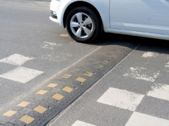 На «лежачих полицейских» и ограждения в Анапе потратят почти 450 тысяч рублей