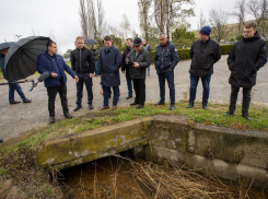 В Анапе реконструируют водоотводный канал на Пионерском проспекте