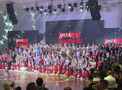 Целая Вселенная: в Анапе прошло юбилейное шоу анапского театра танца «Луна-парк»