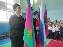 В школе под Анапой объявлен месяц оборонно-массовой и военно-патриотической работы