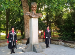 В Анапе открылся фестиваль «Казачья воля - казачий дух»