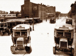 Интересный факт: на месте Казачьего рынка в Анапе более 70 лет назад находился автопарк