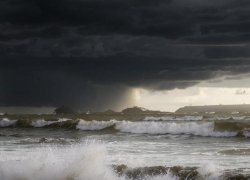 В Краснодарском крае объявлено новое штормовое предупреждение
