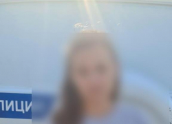 Полицейские Анапы спасли жизнь девушки в лесополосе