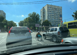 Попрошайки на дорогах Анапы – как с ними бороться