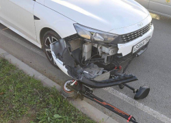 В Анапе иномарка сбила мальчика на самокате 