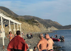 В море на Большом Утрише нашли утопленника