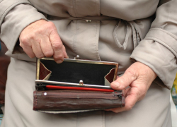 Анапская пенсионерка играет в «кошки-мышки» с кассиром, обманувшим её на 200 рублей