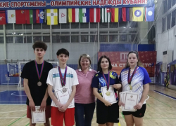Спортсмены из Анапы привезли медали с первенства Краснодарского края по бадминтону 