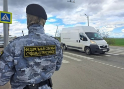  Приставы сделали пешеходами 250 автовладельцев Анапы и других городов Кубани