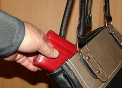 У анапчанки из сумки приятель украл 150 тысяч рублей