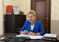 Мэр Анапы оценила обновлённый Кадровый центр города