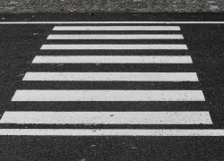 В Анапе на зебре сбили мужчину, а также полиция задержала воров-гастролёров