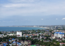 Обмахиваться веером и мыться в тазу: анапчане критично восприняли призыв об экономии ресурсов