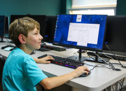 Этим летом в Анапе работает IT-клуб для школьников*