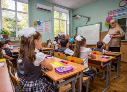 В этом году всех анапских школьников обеспечат учебниками