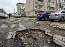 Почему в Анапе вечные проблемы с дорогами — и кто за это отвечает