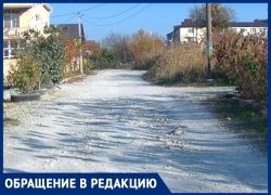 «У нас мусор некуда бросать, тротуары лежат чуть ли не с царских времён»: считает анапчанка