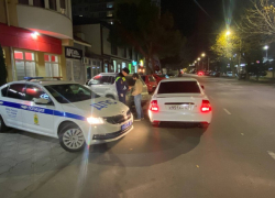 Полиция Анапы задержала любителя совершать безумные маневры на дороге